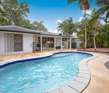 13 Armidale Crescent, Helensvale. - Photo 2