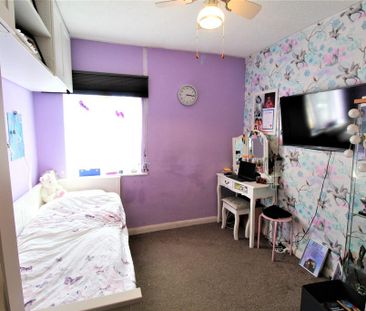 3 bedroom terraced house to rent - Photo 6