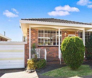 Spacious Single-Level Villa in Leafy Bardwell Valley - Photo 1
