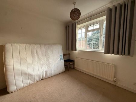 4 bedroom terraced house to rent - Photo 5