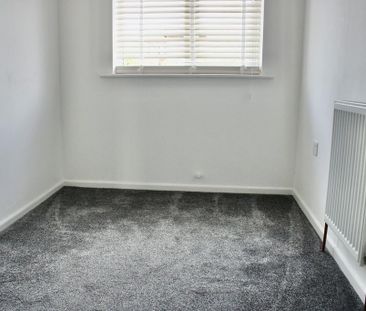 2 bedroom end of terrace house to rent - Photo 1