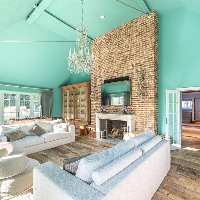 6 bedroom detached house to rent - Photo 1