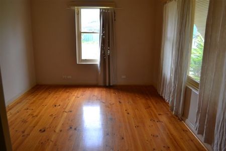Superb Location! - Photo 4
