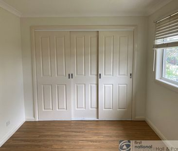 TOWNHOUSE! - Photo 2