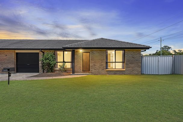 Modern 3-Bedroom Duplex – Stylish, Low-Maintenance Living - Photo 1