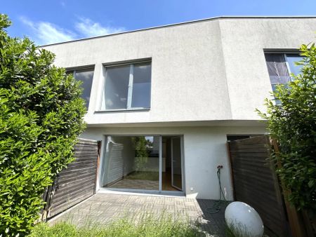 Ruhig gelegene 2-Zimmer Garten-Wohnung mit großem Garten und Küche inkl. - Photo 4