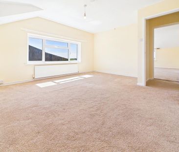 5 bedroom detached house to rent - Photo 3