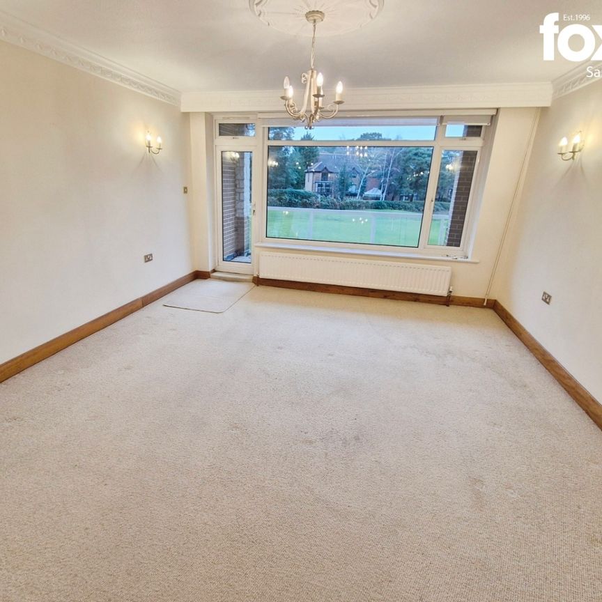 3 bed flat to rent in Linton Lawns, Golf Links Road, Ferndown, Dorset, BH22 8BX - Photo 1