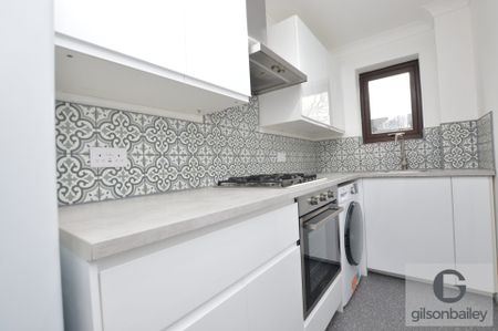 Roseville Close, Norwich, Norfolk - Photo 5