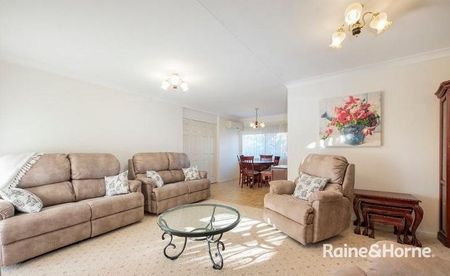 FAMILY HOME IN GREAT CENTRAL LOCATION - Photo 4
