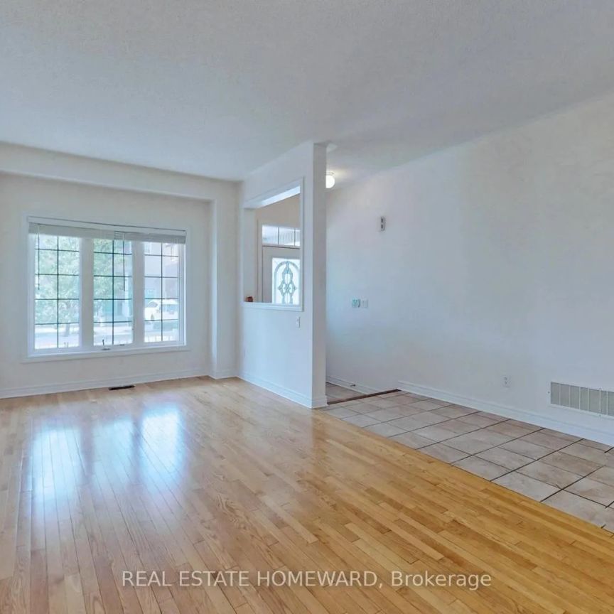 119 CAPERA DRIVE - Photo 1