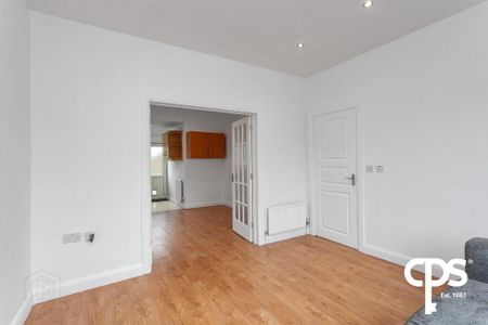 132 Ballynahinch Road, Lisburn, BT27 5HB - Photo 2