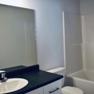 À Louer – Logement 1 Chambre - Photo 2