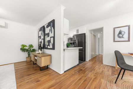 16 Sherwood Circuit, Gordon ACT 2906 - House For Rent | Domain - Photo 5