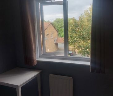 3 Bed Terraced House, Grange Road, LS10 - Photo 5