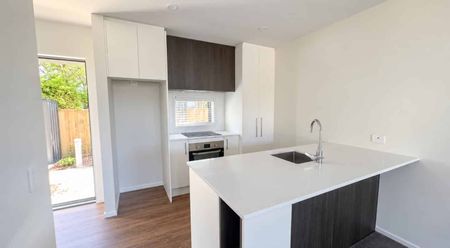 Charming 2 bedroom townhouse - Photo 3