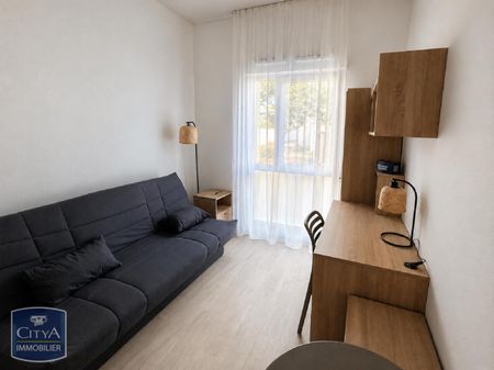 Location Appartement 1 pièce 18m² LA ROCHELLE 17000 - Photo 2