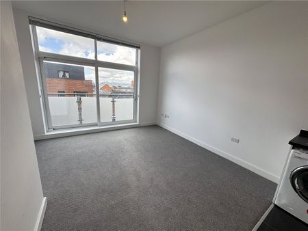 Knoll Road, Camberley, Surrey, GU15 - Photo 2