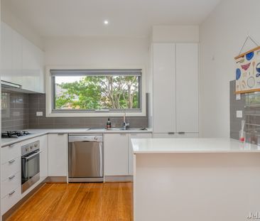 19 Lindsay Street, Reservoir - Photo 3