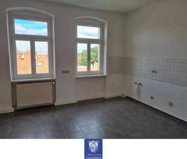 Perfekte Wohnung mit Charme! Wohnküche, Balkon und Tageslichtbad mi... - Photo 1