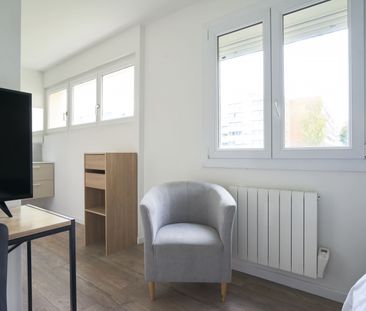 GENERAL FRERE D Roommate 3 Bedrooms at Amiens - Photo 3