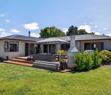 Move-In Ready Comfort on MacDonald Street - Photo 2