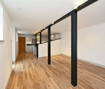 2 bedroom detached house to rent - Photo 2