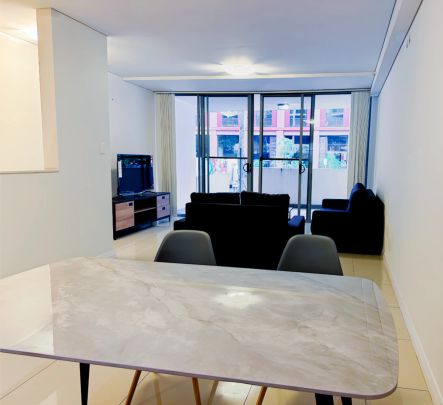 2 bed 2 bath*102-master room - Photo 1