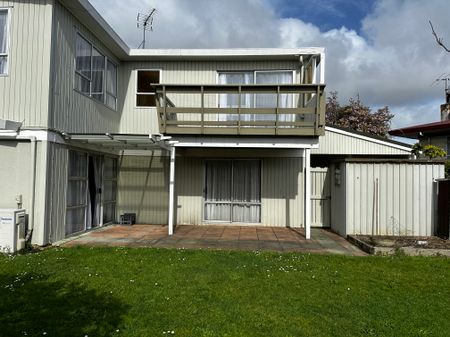 12 Halberg Street, Papakura - Photo 2