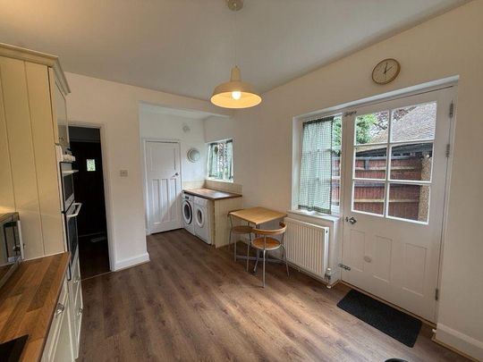 4 bedroom terraced house to rent - Photo 1