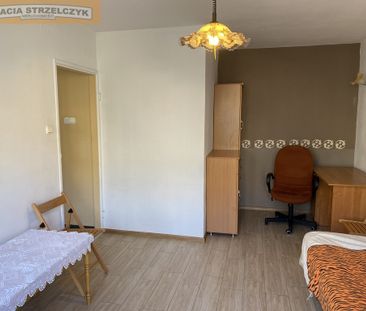 Kawalerka Ochota, os. Rakowiec, ul. Jasielska 50, z oddzielną kuchn... - Photo 2