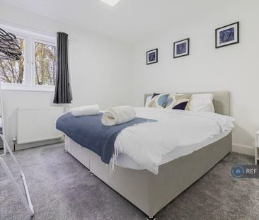 3 bedroom terraced house to rent - Photo 6