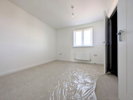 Heol Y Gylfinir, Llanilid - Photo 4