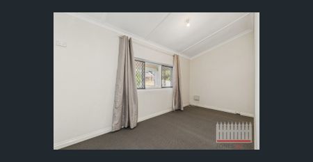 POWERED WORKSHOP WITH DRIVE THROUGH ACCESS! - Photo 2