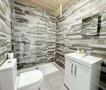 Room 5 (SFM), 151 Cathedral Road, Cardiff CF11 9PJ - Photo 5