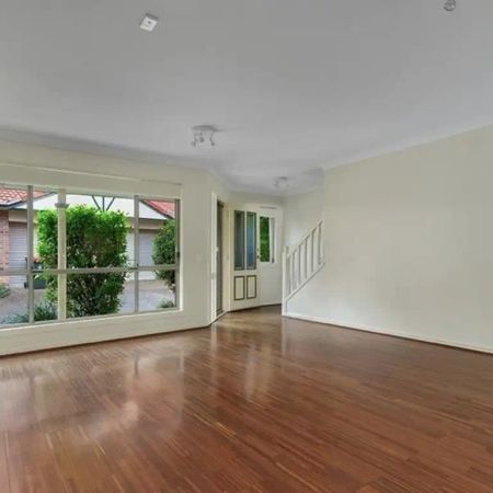 “Spacious 3-Bedroom Townhouse in the Heart of Newmarket – Comfort, Convenience & Lifestyle!” - Photo 3