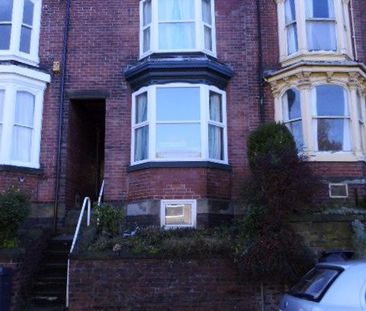 4 bedroom terraced house to rent - Photo 2