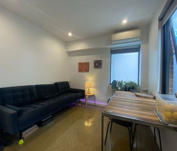 South Yarra - Photo 5