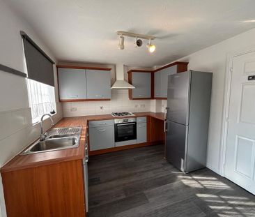 2 bedroom townhouse to rent - Photo 2