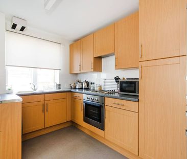 Room in a Shared Flat, Headstone Drive, HA3 - Photo 1