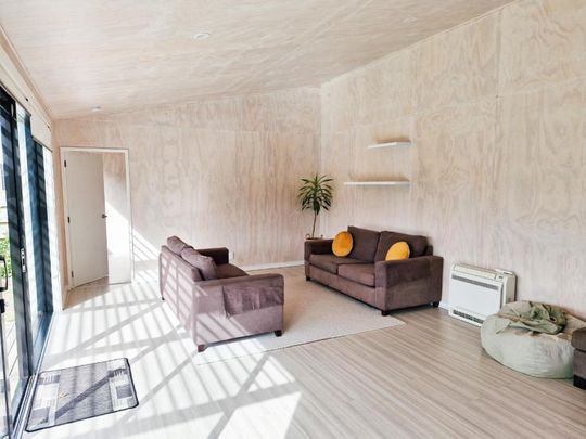 13B Morton Street, Riverton-Aparima - Photo 1