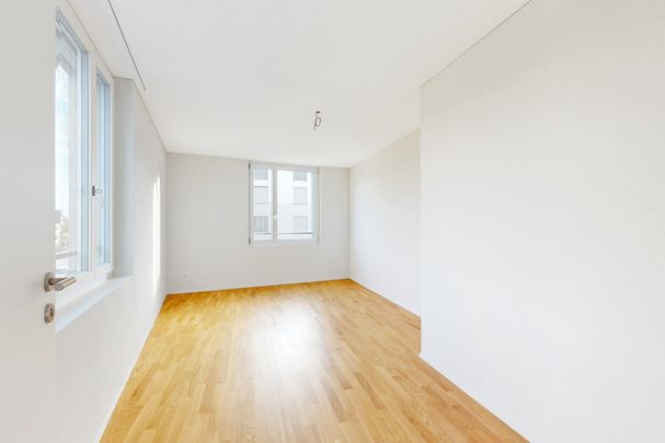 MODERNE WOHNUNG IM ZENTRUM - ERSTE MONATSMIETE MIETZINSFREI - Foto 1