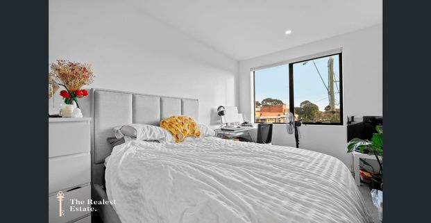 Quality, Comfort & Location — All in One - Photo 1