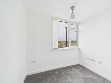 3 bedroom apartment to rent - Photo 5