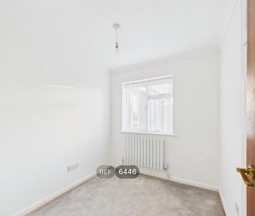 3 bedroom bungalow to rent - Photo 2