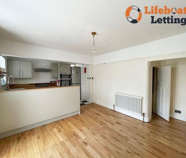 2 bedroom semi-detached house to rent - Photo 2