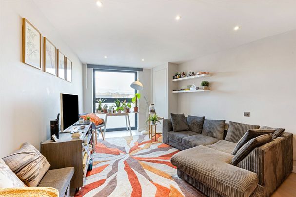 Tottenham Lane, Crouch End, London, N8 flat to rent - Photo 1