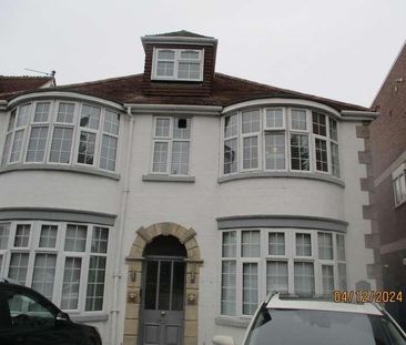 Bath Road, Old Town, SN1 - Photo 4