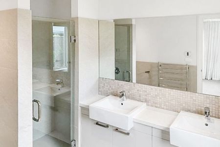 Karaka stunner! - Photo 5