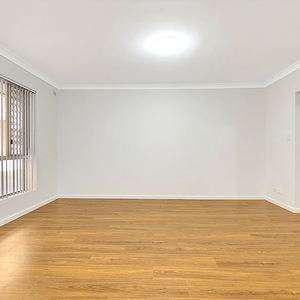 Unfurnished one bedroom apartment - Photo 2